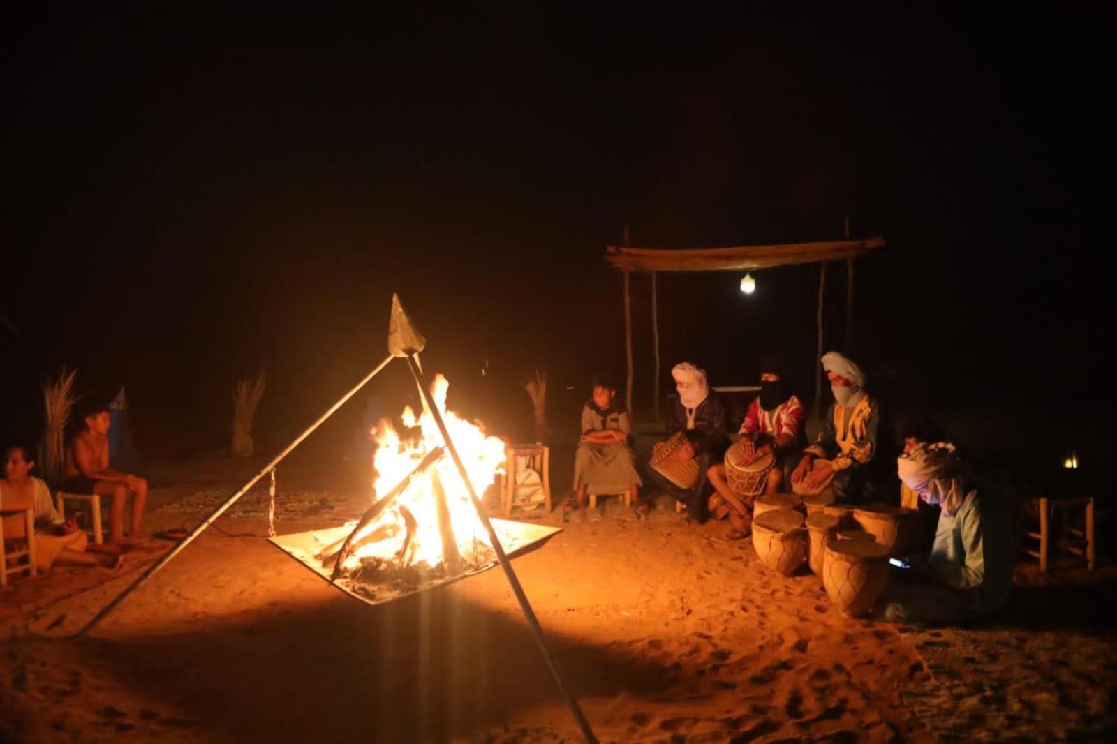 Erg Chebbi Romantic Desert Camp メルズーガ エクステリア 写真
