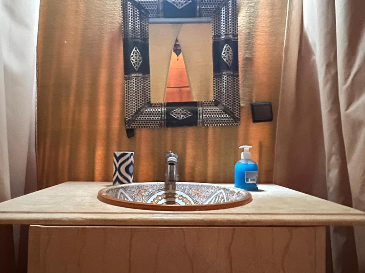 Erg Chebbi Romantic Desert Camp メルズーガ エクステリア 写真