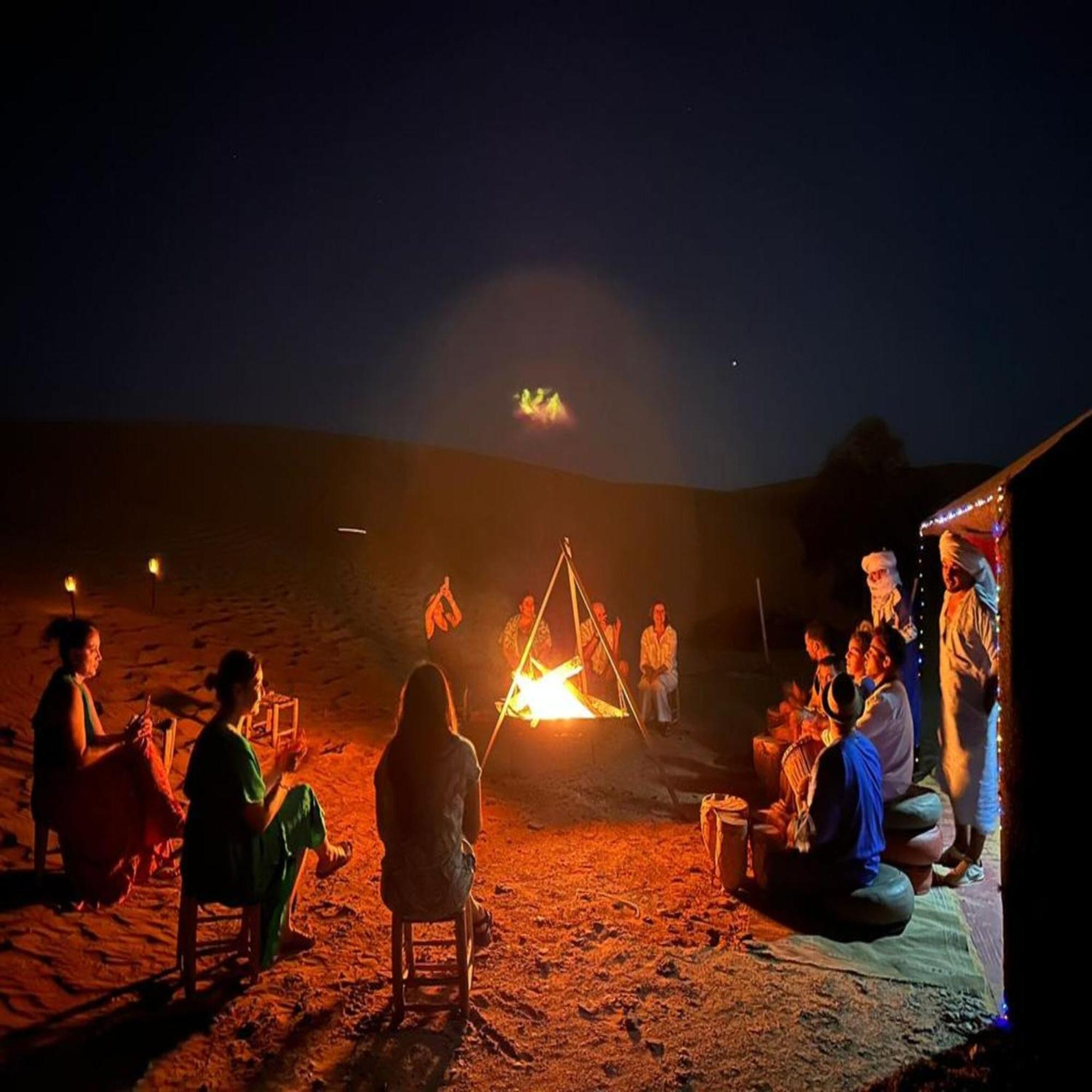 Erg Chebbi Romantic Desert Camp メルズーガ 部屋 写真