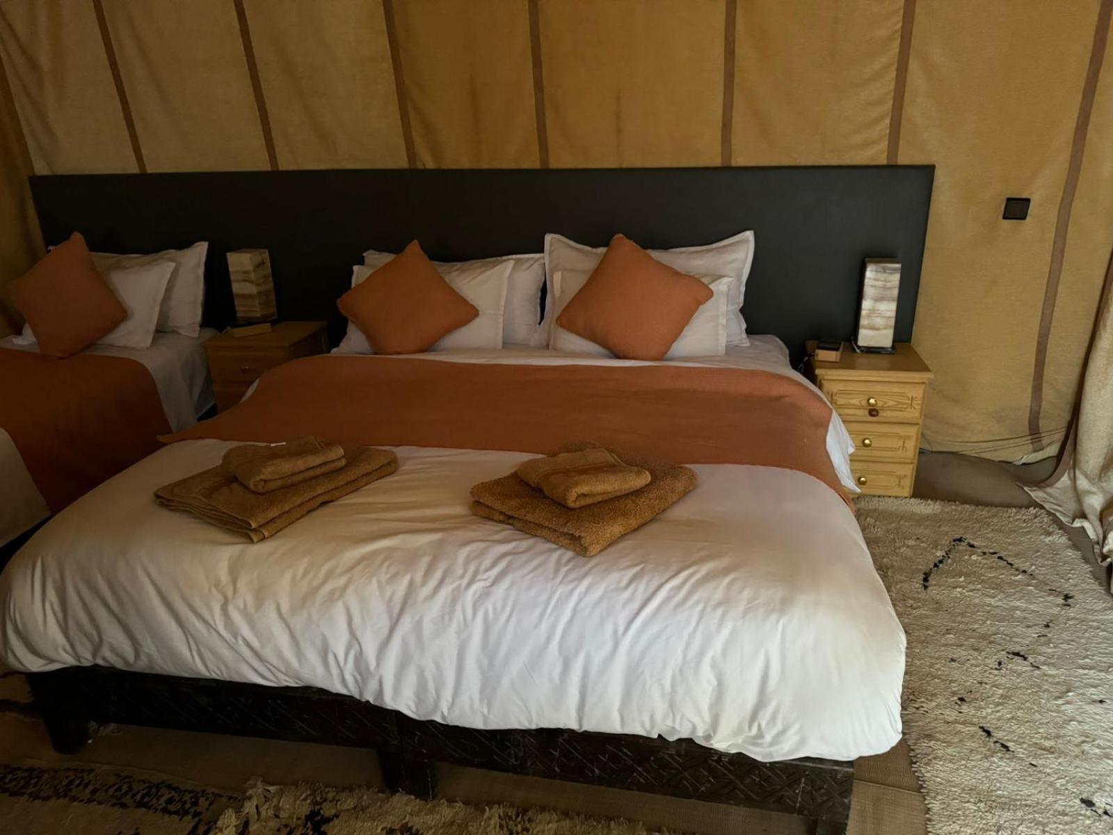 Erg Chebbi Romantic Desert Camp メルズーガ エクステリア 写真